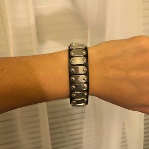 Never worn simple bracelet!